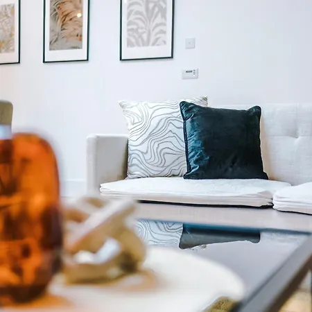 Charming 2 Bed In - Sleeps 6 * York