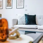 Stylish Modern Retreat In -pool Table * York