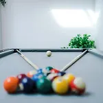 Stylish Modern Retreat In -pool Table *