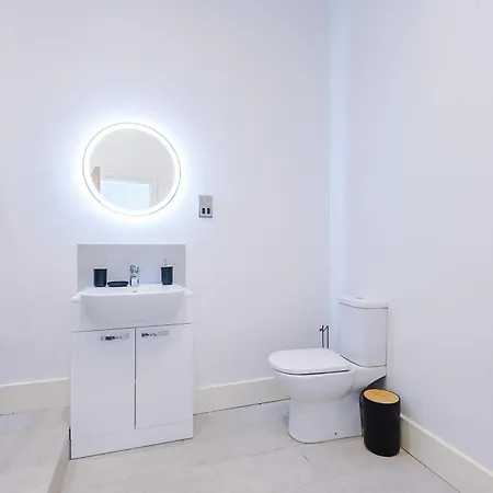 Charming 2 Bed In - Sleeps 6 公寓