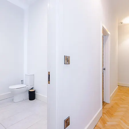 Charming 2 Bed In - Sleeps 6 公寓