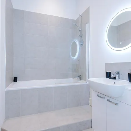 Charming 2 Bed In - Sleeps 6 York