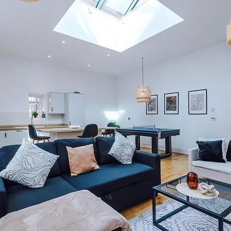 Chic Modern Retreat In - Pool Table Apartamento *