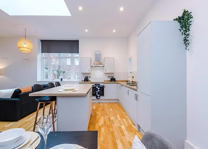 Chic Modern Retreat In - Pool Table 公寓 *