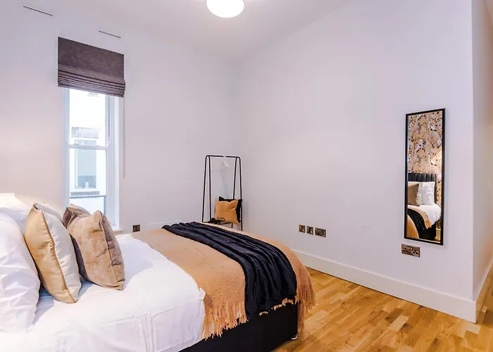 公寓 Chic Modern Retreat In - Pool Table