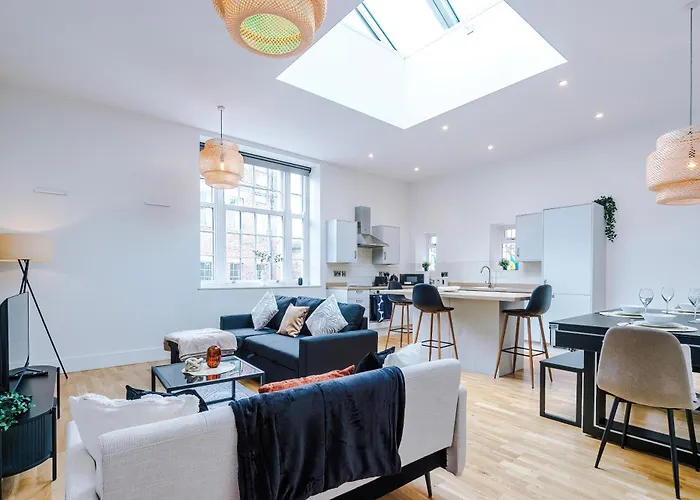 Chic Modern Retreat In - Pool Table 公寓 *