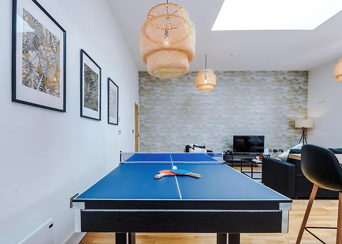 公寓 Chic Modern Retreat In - Pool Table 约克