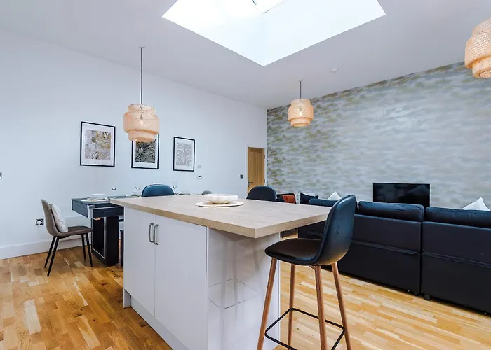 公寓 Chic Modern Retreat In - Pool Table