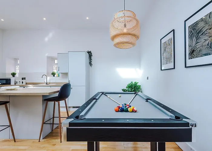 Chic Modern Retreat In - Pool Table 公寓 约克