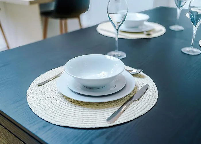 Chic Modern Retreat In - Pool Table 公寓 *